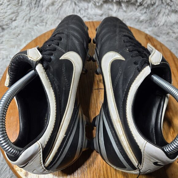 Retro Y2K Nike Tiempo Legend Men Sz 6.5 UK 6 Leather Football Soccer Cleats 2011 - Picture 5 of 9